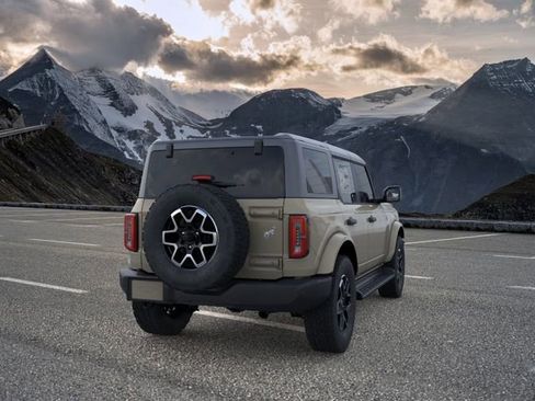 New 2026 Ford Bronco Outer Banks AWD/4WD image 8