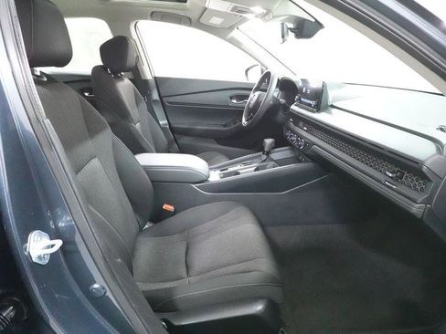 Used 2024 Honda Accord EX image 31