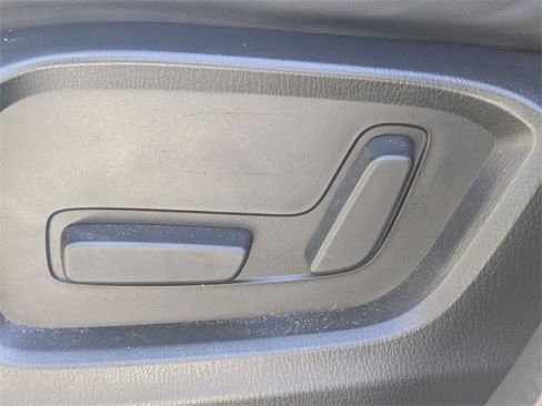 Used 2020 MAZDA CX-5 Touring image 22