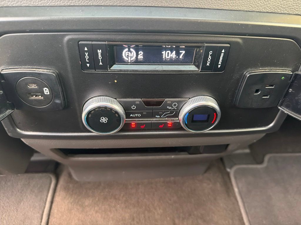 Used 2021 Ford Expedition Max Limited AWD/4WD image 34