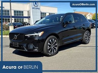 Used 2024 Volvo XC60 B5 Core w/ Protection Package Premier AWD/4WD video 1