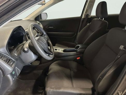 Used 2016 Honda HR-V LX image 13