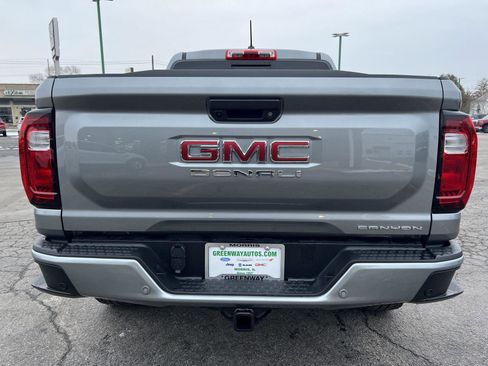 New 2026 GMC Canyon Denali image 6