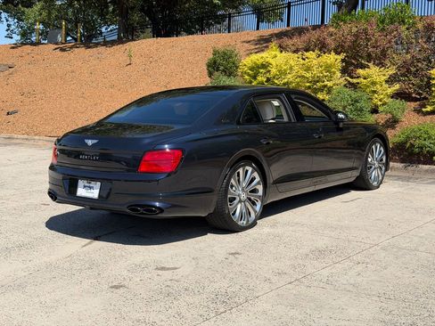 Used 2024 Bentley Flying Spur V8 AWD/4WD image 7