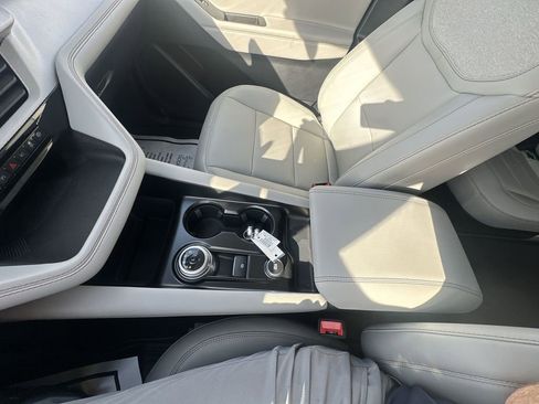 New 2026 Ford Explorer Active AWD/4WD image 27