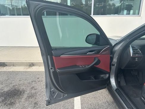 Used 2024 BMW X3 sDrive30i w/ Premium Package RWD image 6