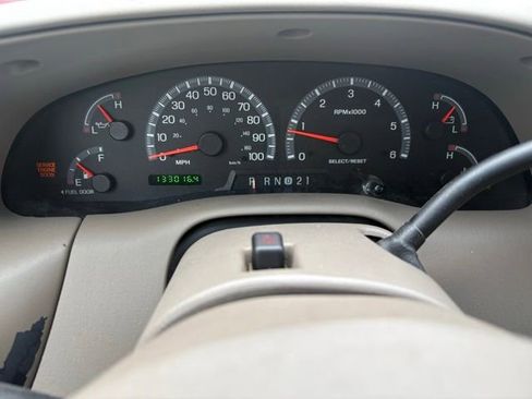 Used 2002 Ford F150 XLT AWD/4WD image 23