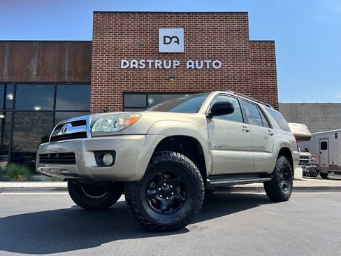 Used 2006 Toyota 4Runner SR5 AWD/4WD image 1