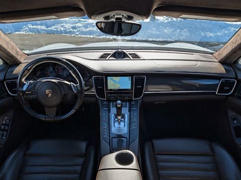 Used 2016 Porsche Panamera GTS image 21
