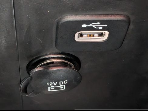 Used 2017 Jeep Wrangler Unlimited Rubicon image 26