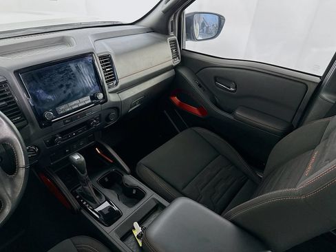 Certified 2023 Nissan Frontier PRO-4X w/ Technology Package AWD/4WD image 32