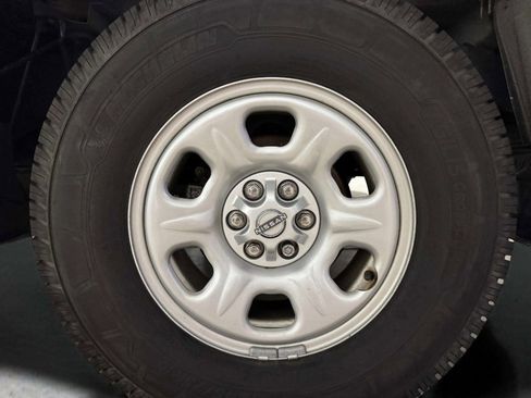 Used 2022 Nissan Frontier S w/ Technology Package image 26