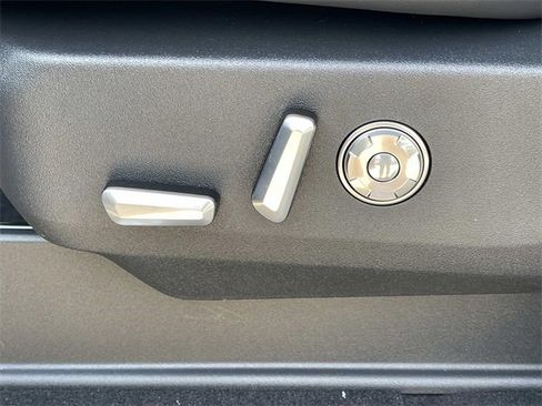 New 2025 Lincoln Navigator Reserve w/ Jet Appearance Package image 22