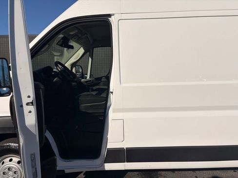 Used 2022 RAM ProMaster 2500 image 26