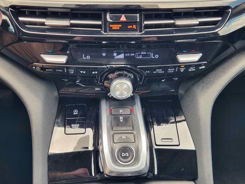 Used 2024 Acura MDX SH-AWD image 18