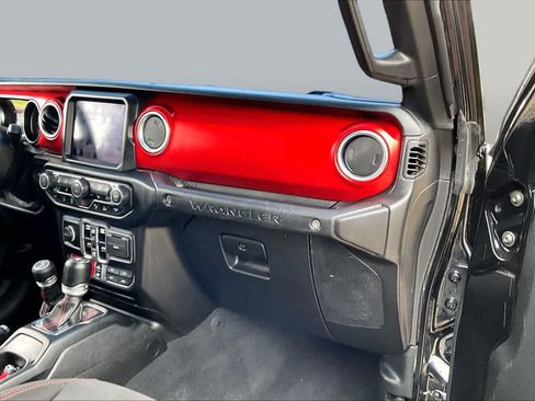 Used 2021 Jeep Wrangler Unlimited Rubicon AWD/4WD image 17