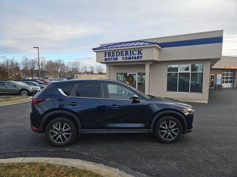 Used 2018 MAZDA CX-5 Touring w/ Preferred Equipment Package image 3