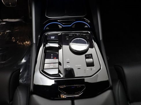 Certified 2025 BMW i5 M60 w/ Premium Package image 13