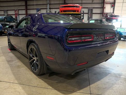 Used 2017 Dodge Challenger R/T Scat Pack RWD image 6