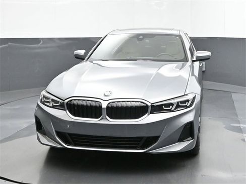 New 2024 BMW 330i Sedan w/ Convenience Package image 30