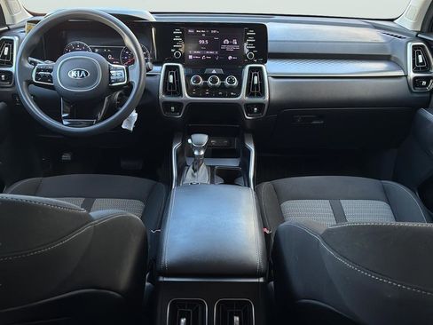 Used 2021 Kia Sorento LX image 18
