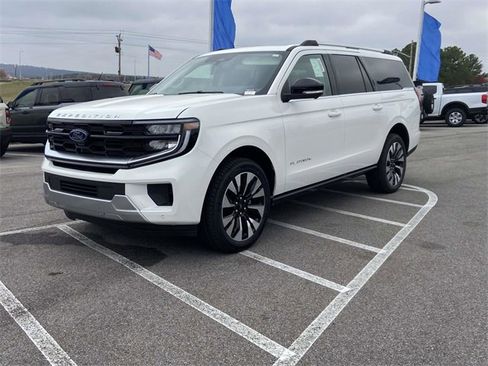 New 2025 Ford Expedition Max Platinum w/ Driver's Package image 5