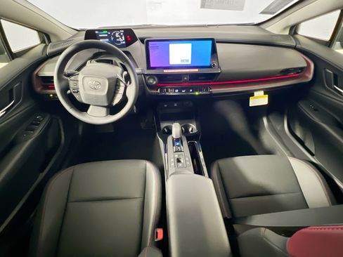 New 2026 Toyota Prius Plug-In Hybrid FWD image 29