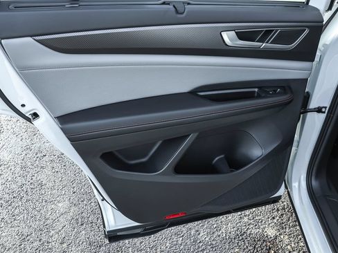 New 2026 Volkswagen Atlas Peak Edition AWD/4WD image 34