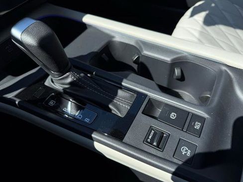 New 2026 Nissan Sentra SL w/ Floor Mat Package FWD image 26