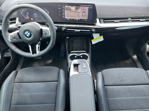 New 2026 BMW X1 xDrive28i w/ Technology Package AWD/4WD image 3
