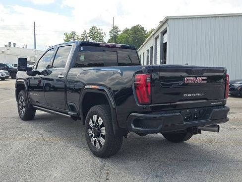 Used 2024 GMC Sierra 2500 Denali w/ Denali Reserve Package AWD/4WD image 3
