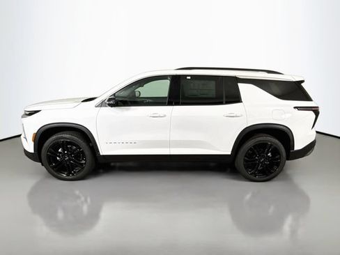 New 2026 Chevrolet Traverse LT w/ Driver Confidence Package AWD/4WD image 4