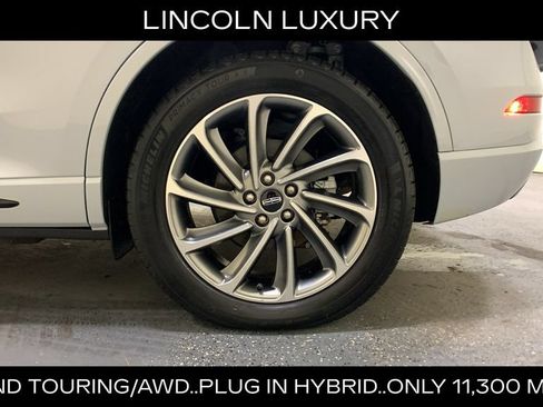 Used 2025 Lincoln Corsair Grand Touring w/ Towing Package AWD/4WD image 20