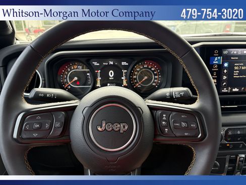Used 2024 Jeep Gladiator Sport AWD/4WD image 14