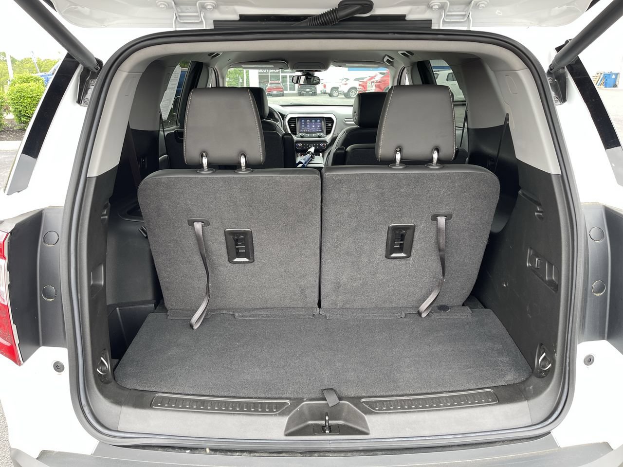 Certified 2023 GMC Acadia SLT w/ Technology Package FWD image 26