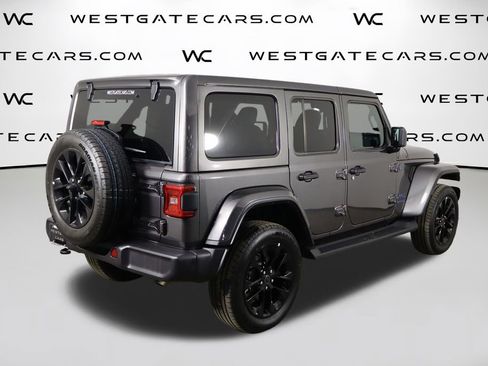 Used 2025 Jeep Wrangler Unlimited Sahara image 51