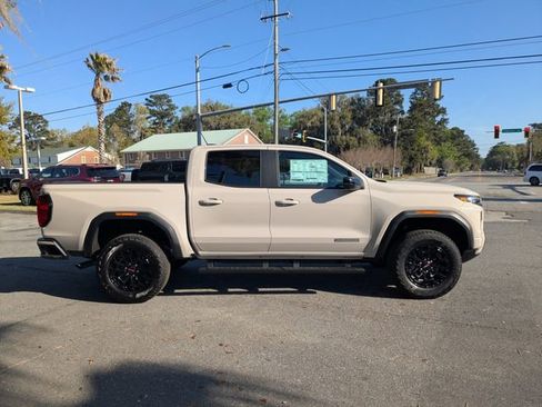 New 2026 GMC Canyon Elevation w/ Convenience Package image 4