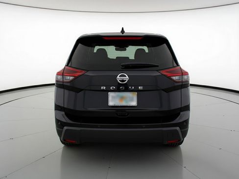 Used 2025 Nissan Rogue SV image 7
