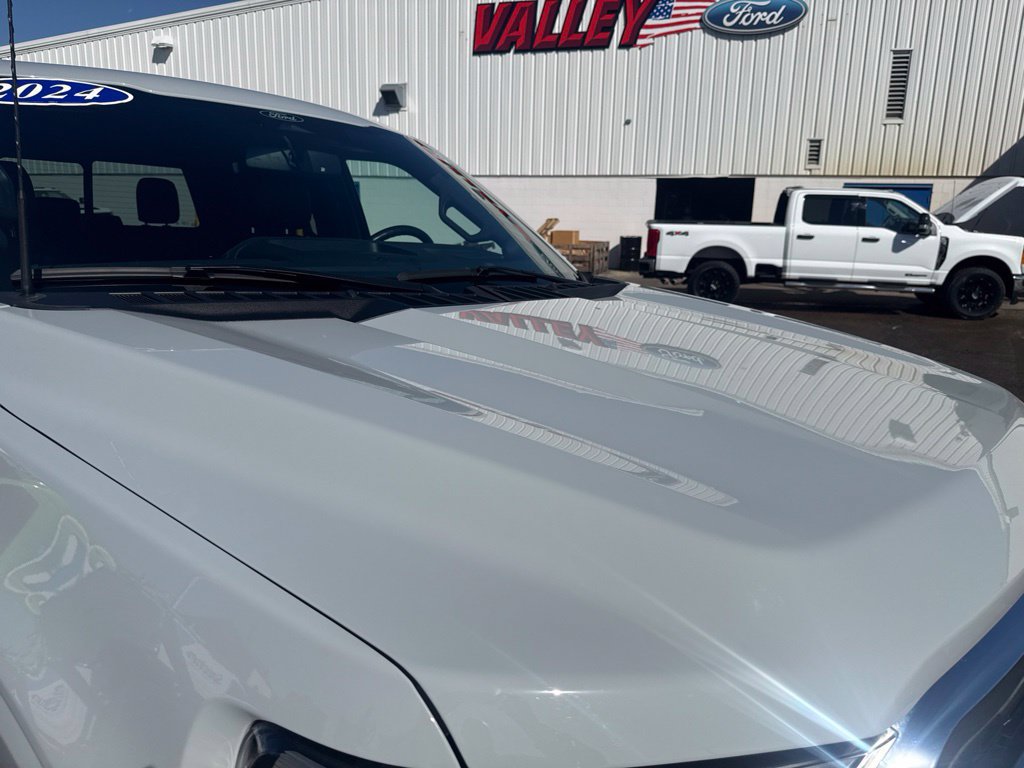 Used 2024 Ford F150 Lariat w/ Equipment Group 502A High AWD/4WD image 15