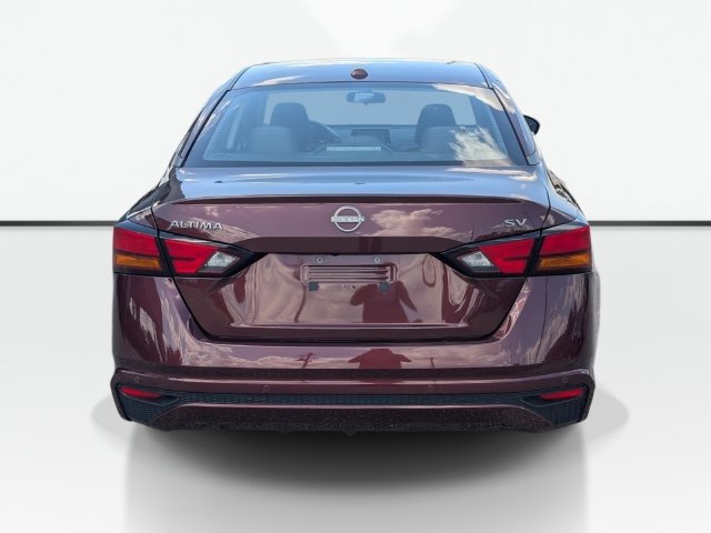 Used 2024 Nissan Altima 2.5 SV FWD image 7