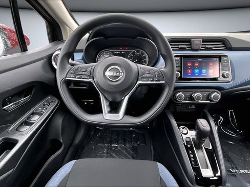 Used 2025 Nissan Versa SV w/ Trunk Package image 1