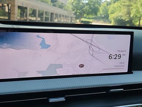 Certified 2026 Genesis GV80 3.5T Advanced AWD/4WD image 17