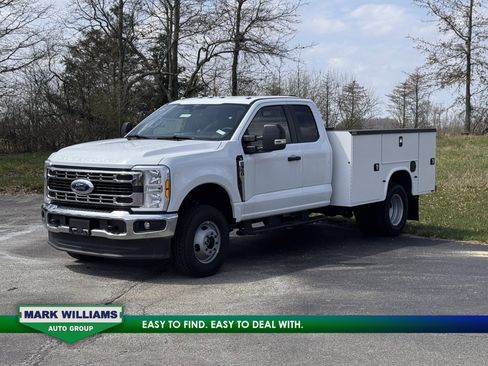 New 2025 Ford F350 XL w/ XL Chrome Package image 1