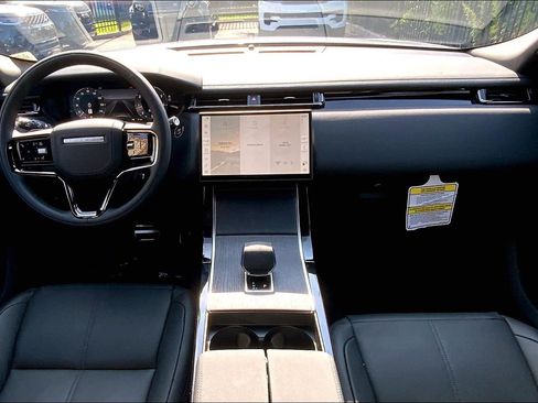 New 2026 Land Rover Range Rover Velar Dynamic SE AWD/4WD image 5