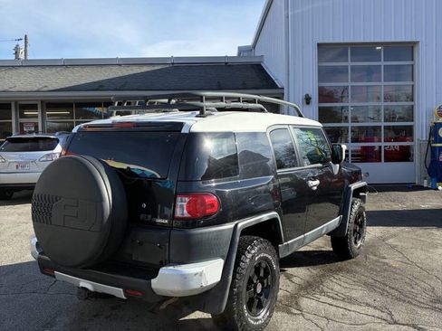 Used 2007 Toyota FJ Cruiser 4WD image 10