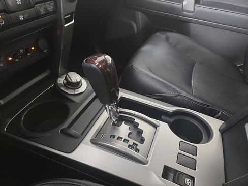 Used 2020 Toyota 4Runner Limited image 24