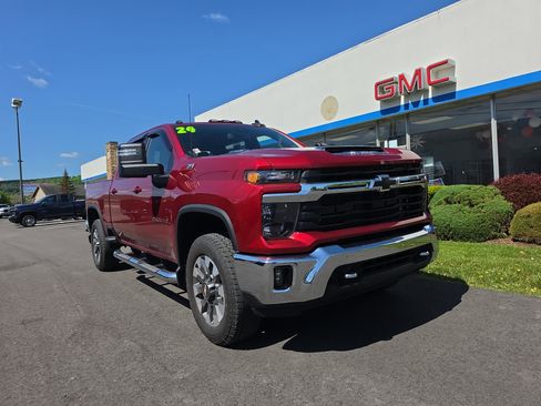 Used 2024 Chevrolet Silverado 2500 LT w/ All Star Edition AWD/4WD image 1