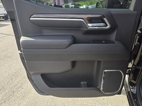 New 2026 GMC Sierra 1500 Elevation image 25