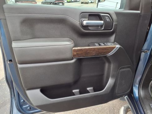 Used 2020 GMC Sierra 1500 SLE w/ SLE Value Package image 19