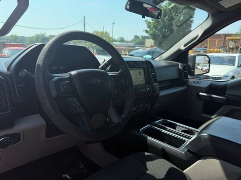 Used 2017 Ford F150 XL w/ Equipment Group 101A Mid AWD/4WD image 16